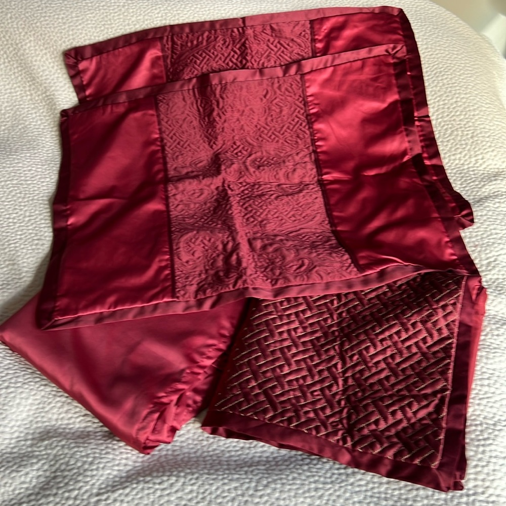 Pillow Shams & Queen Bedskirt -Martha Stewart Collection Embroidered Satin - 4pc